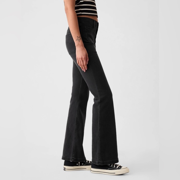 Gap ‘70s Flare High Rise Jeans in black size 31/12R - Picture 8 of 9